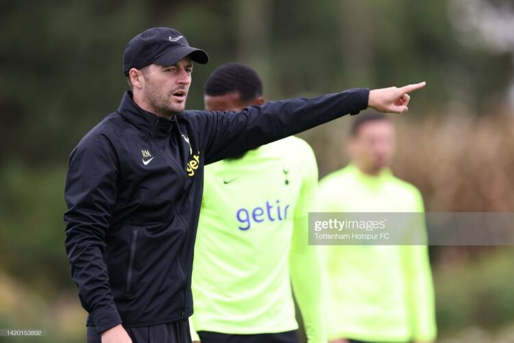 Ryan Mason bakal menjadi pelatih interim seandainya benar Antonio Conte dilengserkan Tottenham Hotspur.